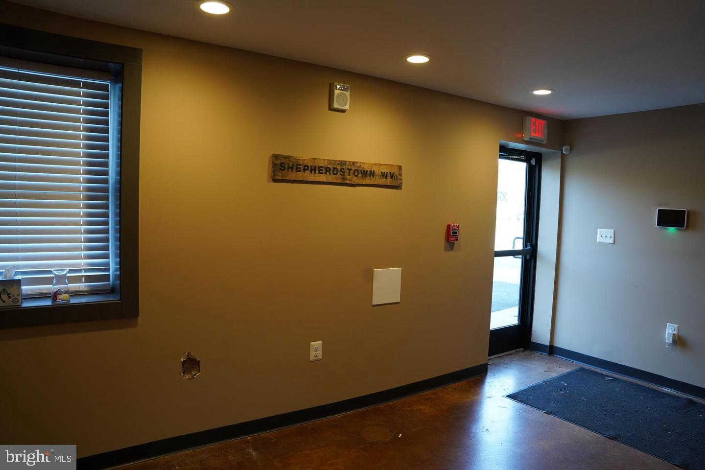 7595 Martinsburg Pike #d Property Photo 3