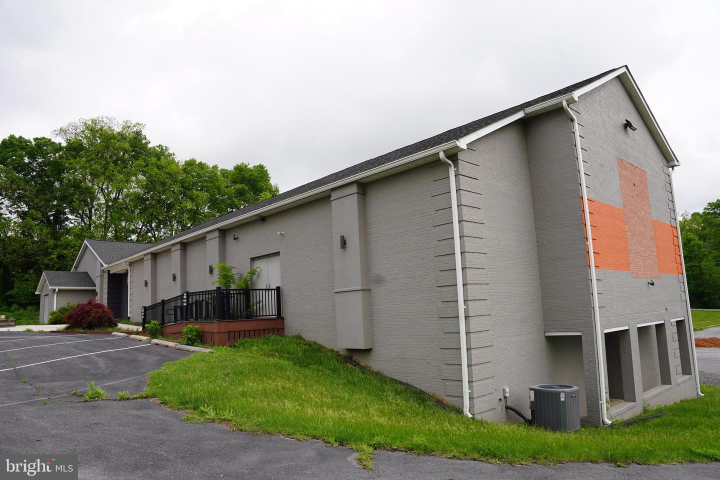 7595 Martinsburg Pike #a Property Photo 34
