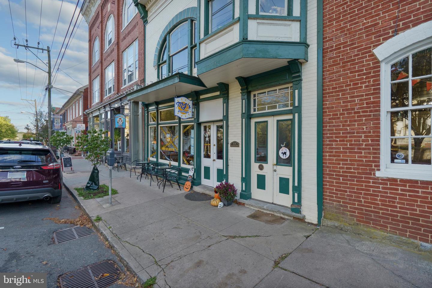 104 E German St Property Photo 3