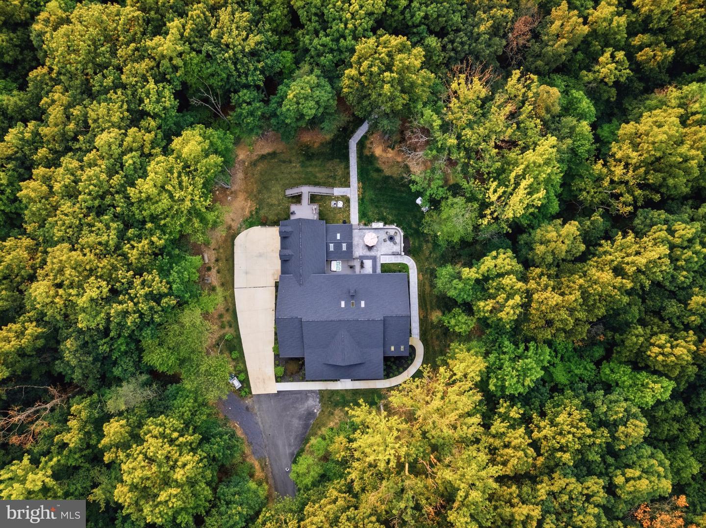 659 Waterside Drive Property Photo 11