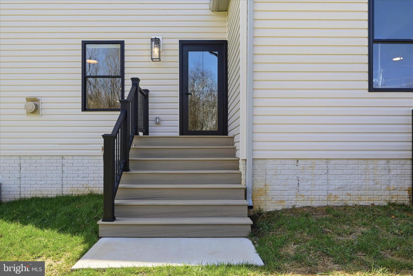 1434 Cloverdale Rd Property Photo 50