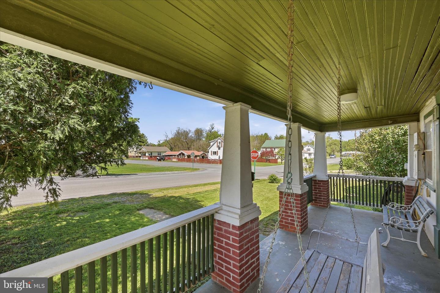 101 S George St Property Photo 4