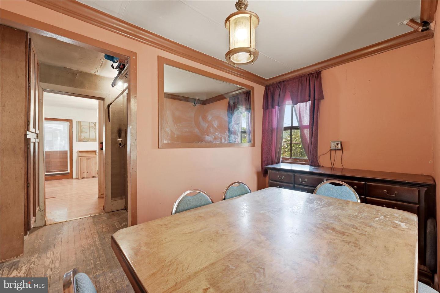 101 S George St Property Photo 10