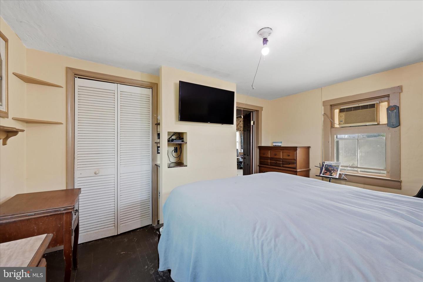 101 S George St Property Photo 20