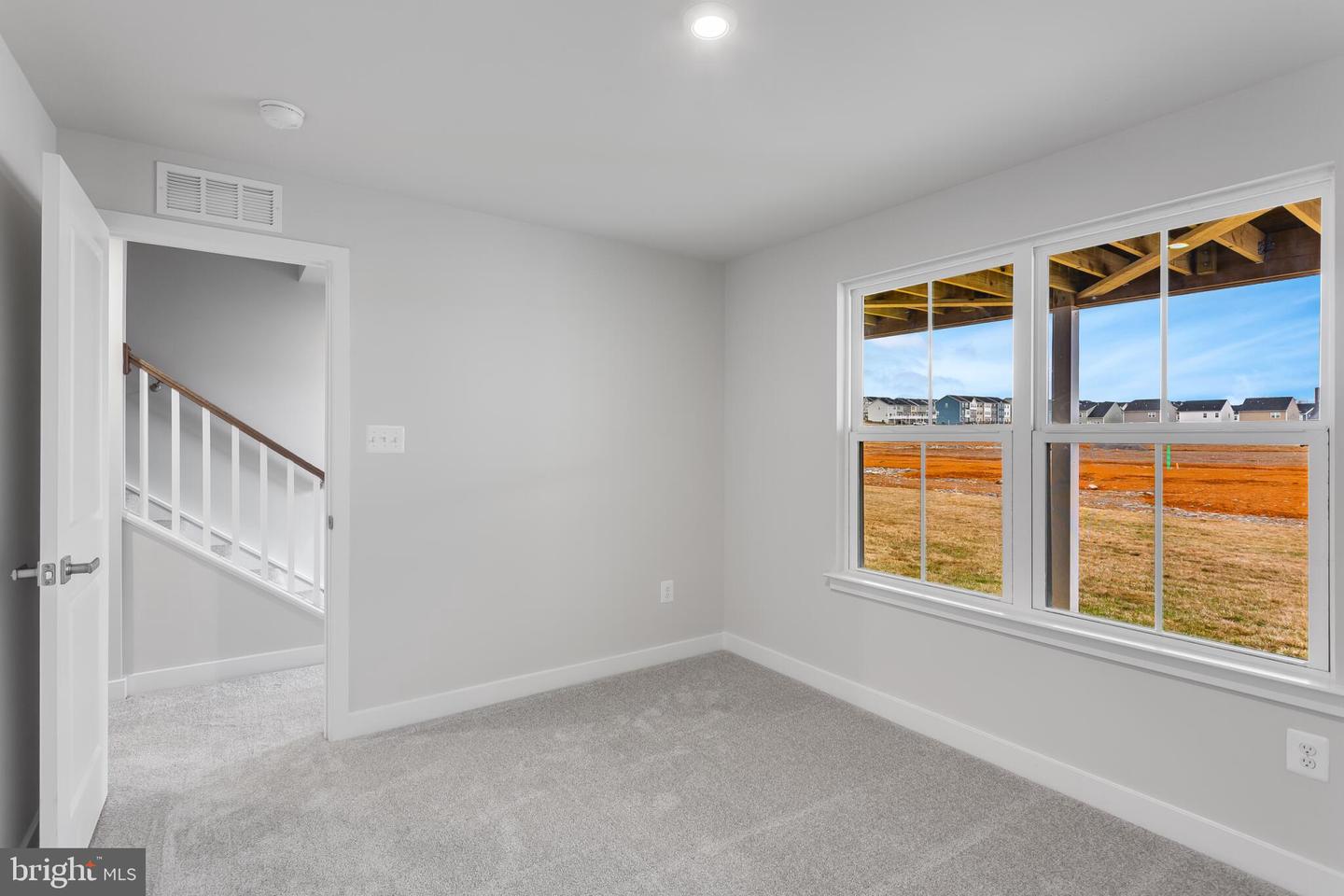 1733 Destrier St Property Photo 2