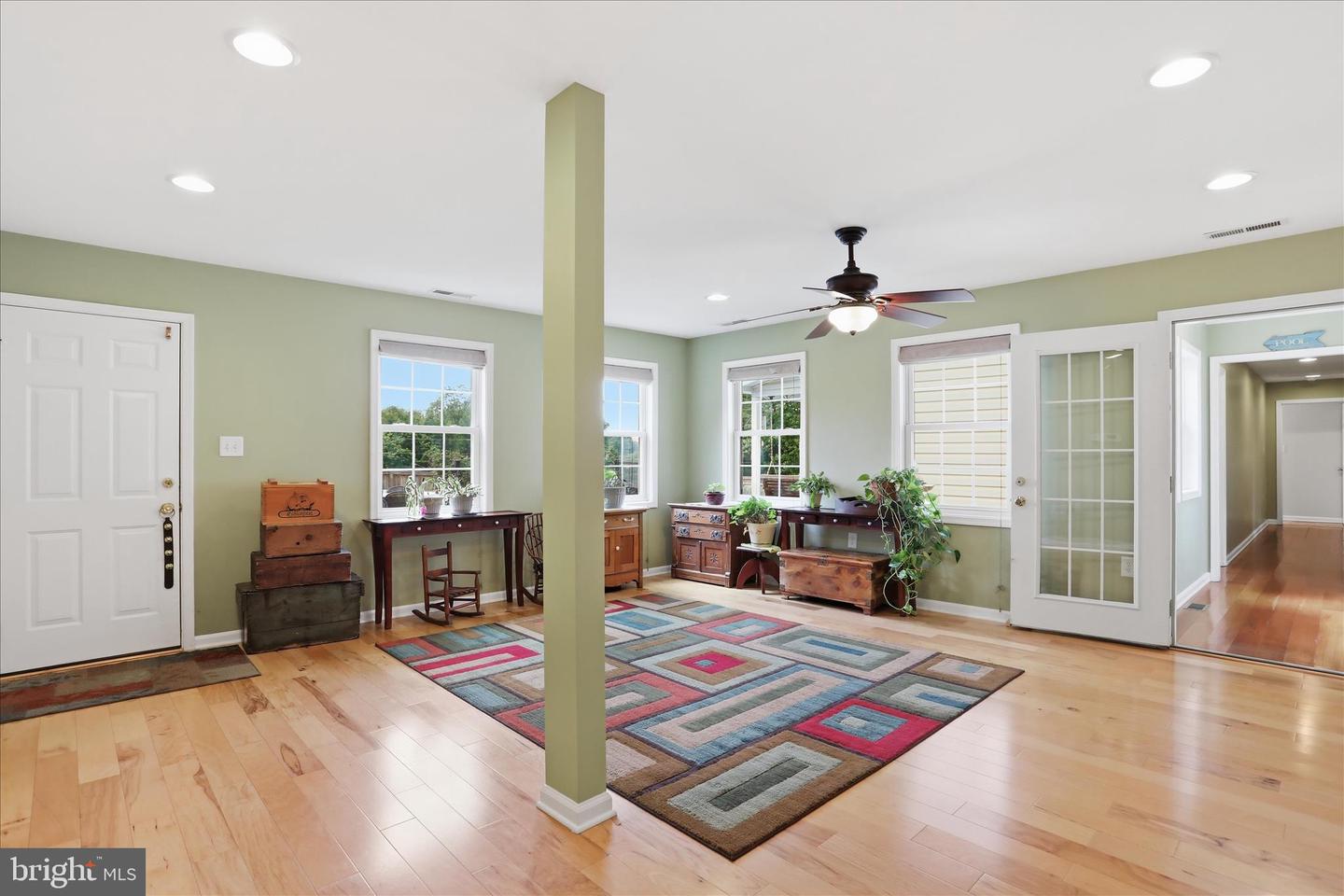 297 Euclid Ave Property Photo 11