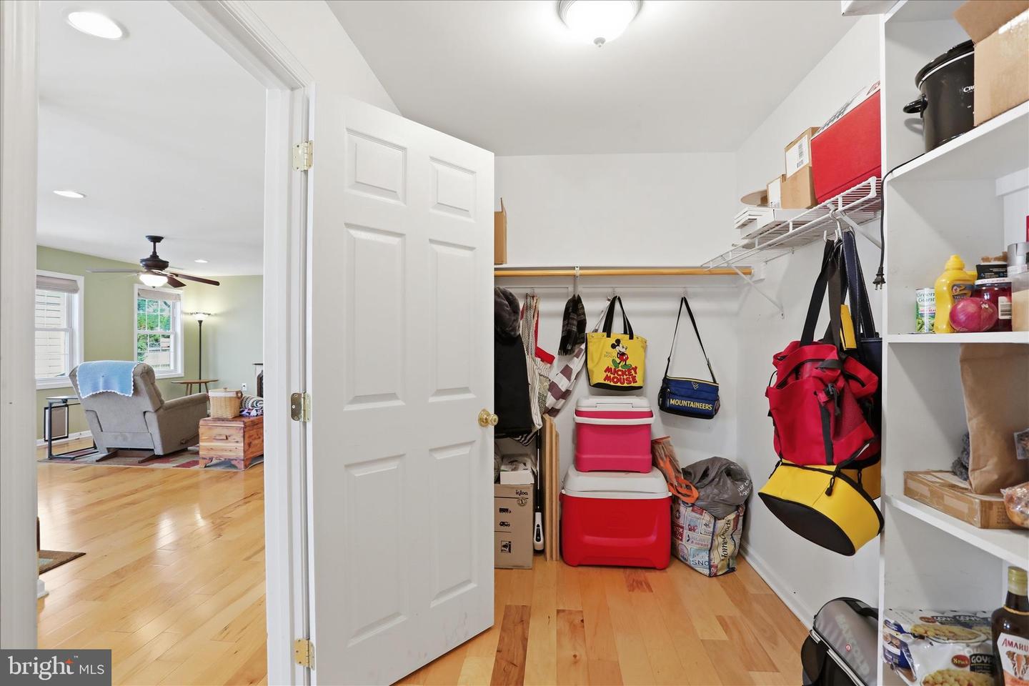 297 Euclid Ave Property Photo 14