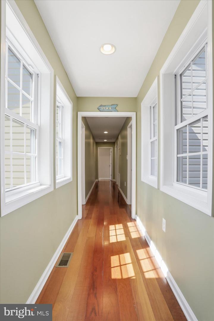 297 Euclid Ave Property Photo 46