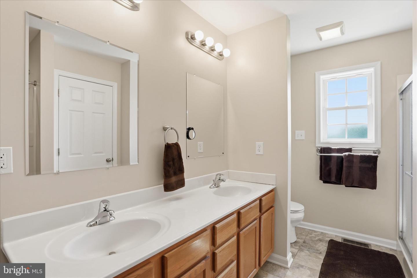 297 Euclid Ave Property Photo 53
