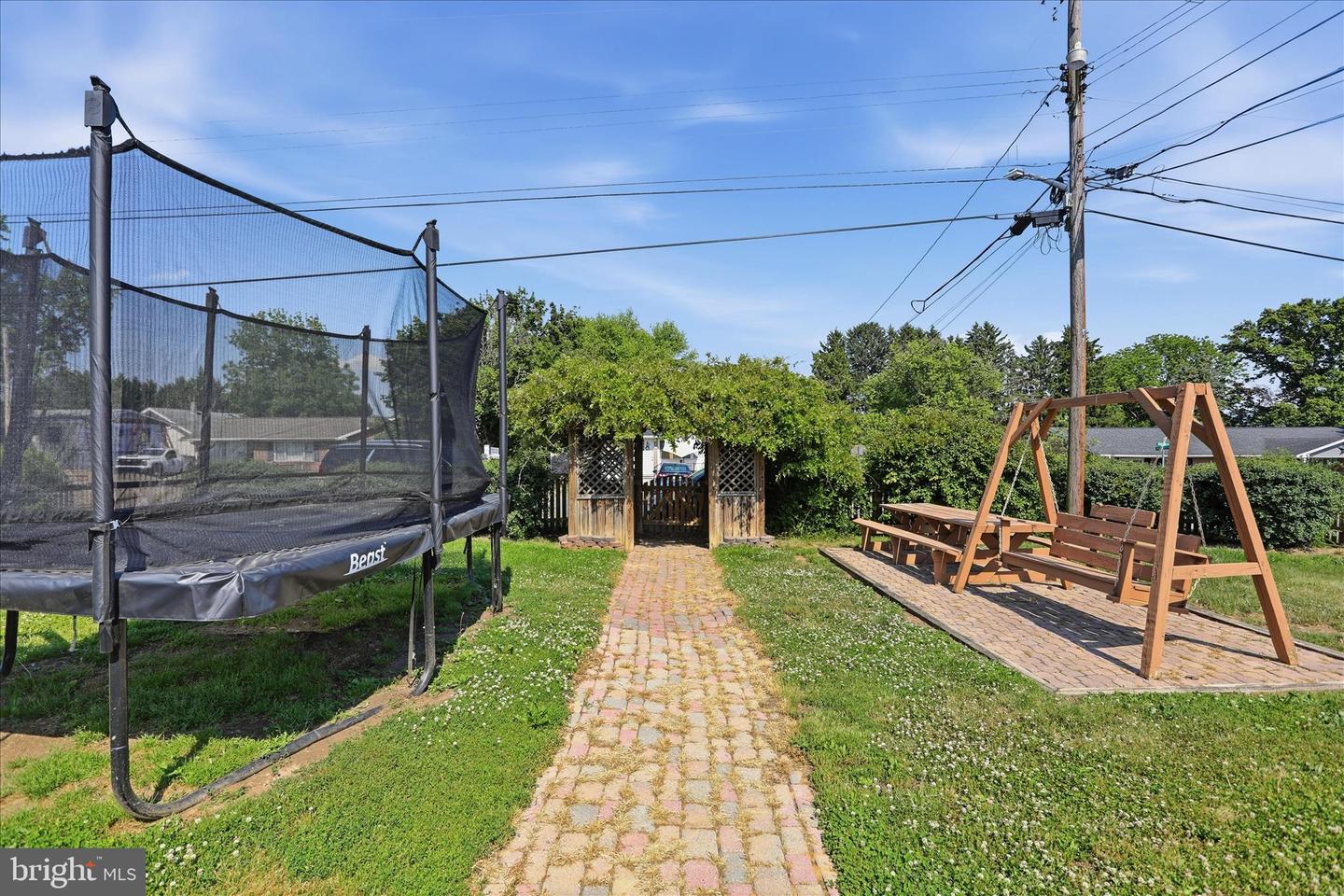 297 Euclid Ave Property Photo 65