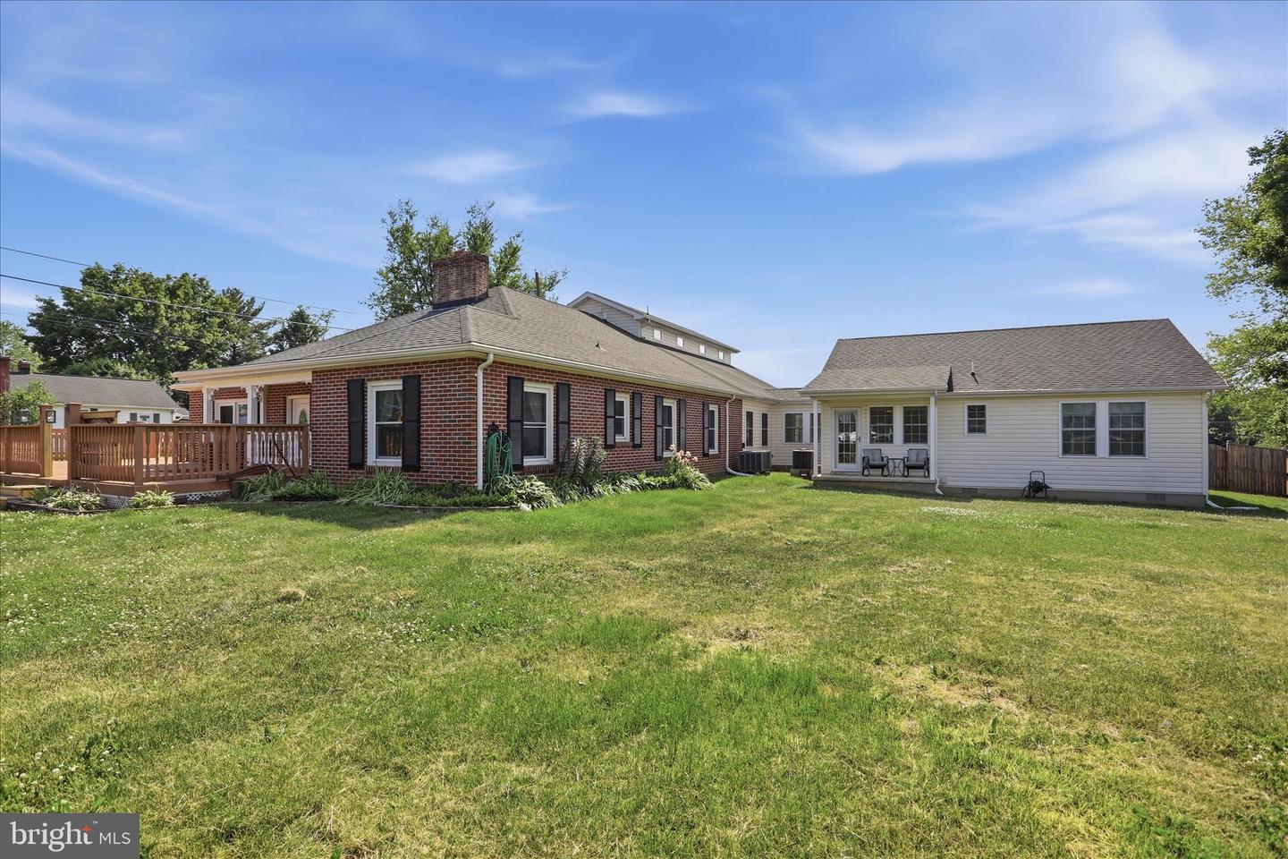 297 Euclid Ave Property Photo 69