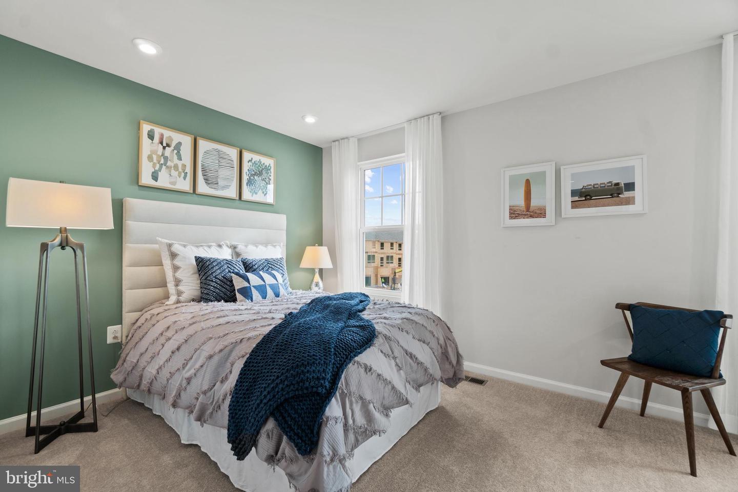 15 United Mews #[538] Property Photo 21