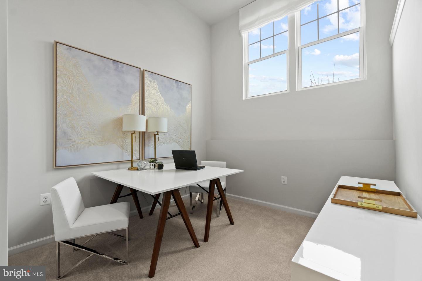 15 United Mews #[538] Property Photo 25