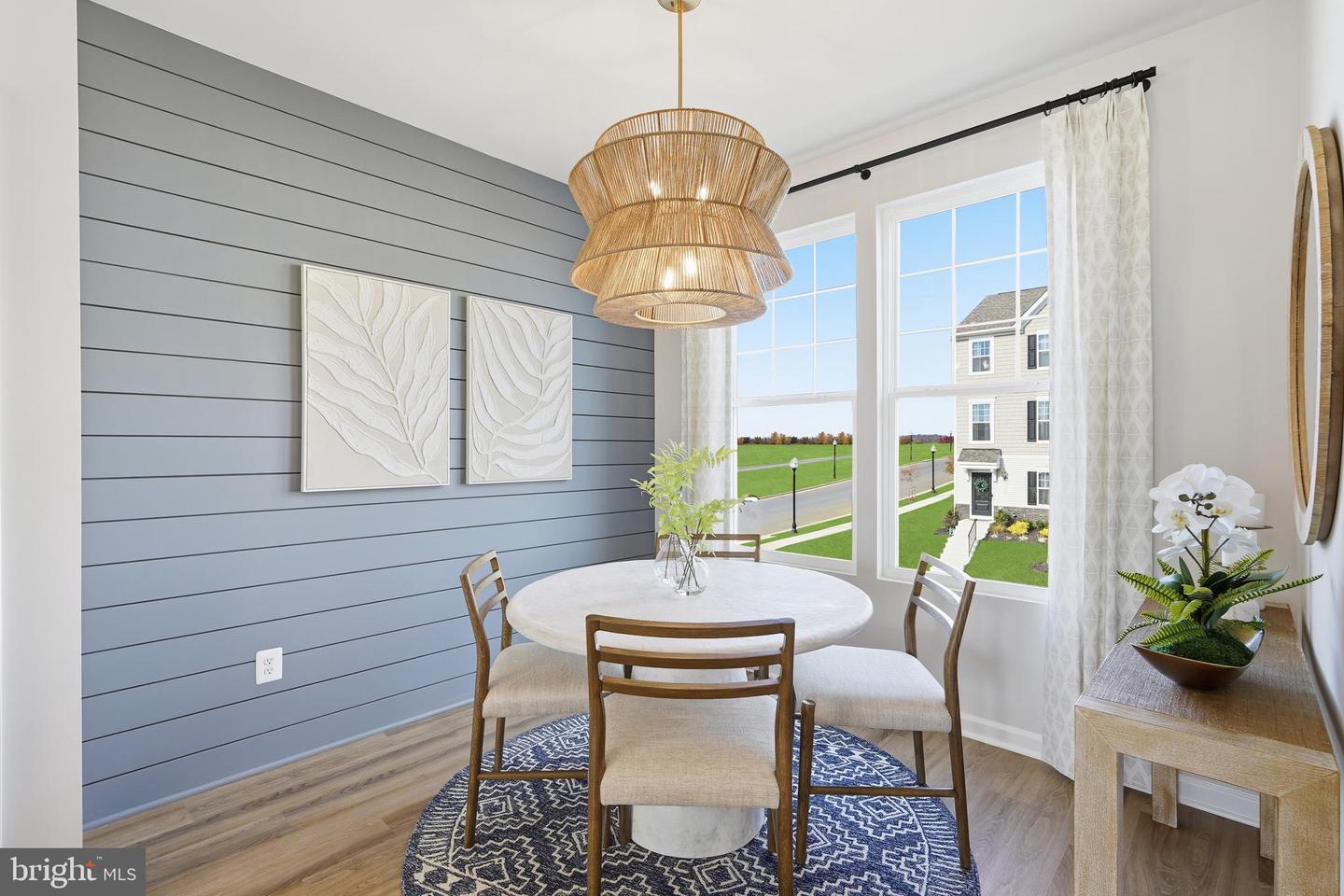 15 United Mews #[538] Property Photo 68