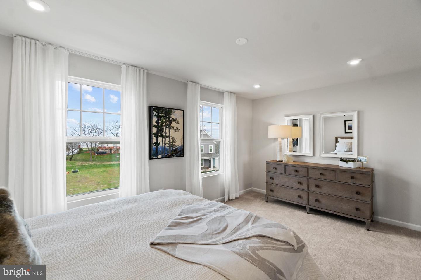 19 United Mews #[539] Property Photo 19
