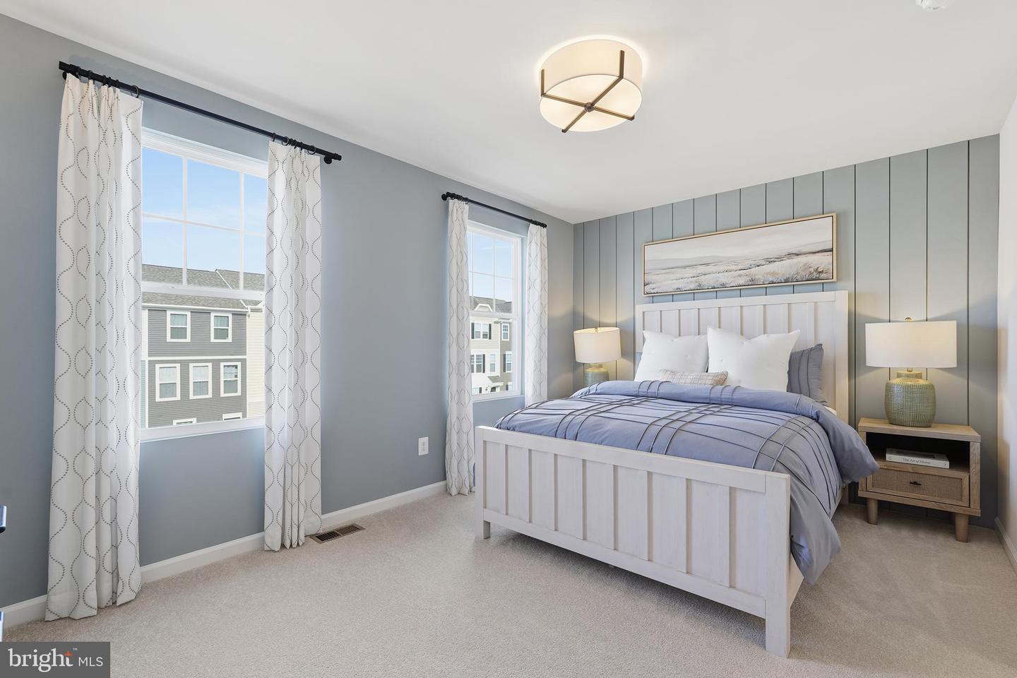 19 United Mews #[539] Property Photo 66