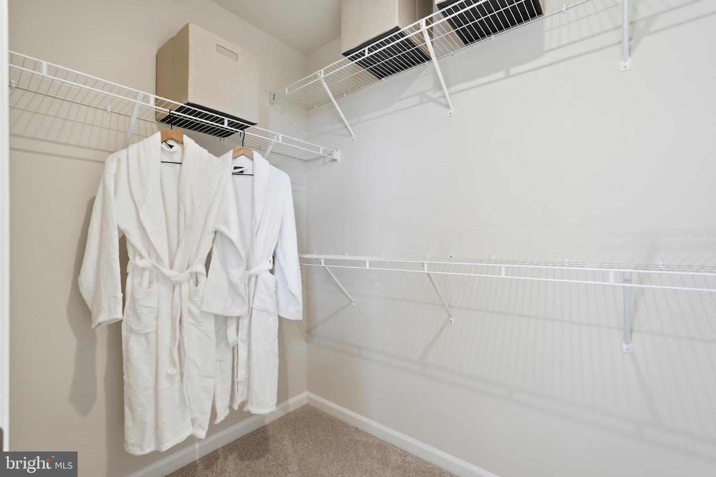 35 United Mews #[543] Property Photo 71