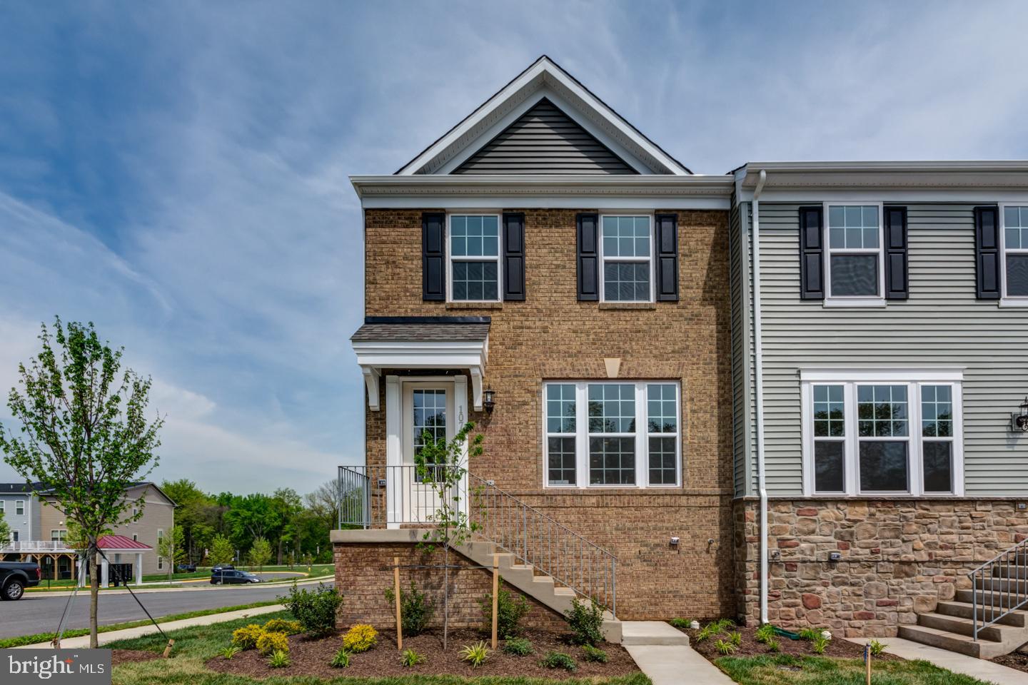 22 Harrison Aly #[581] Property Photo 2