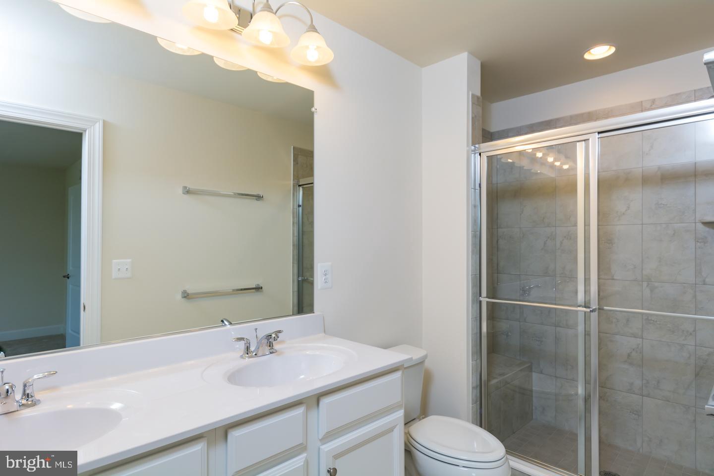 22 Harrison Aly #[581] Property Photo 8