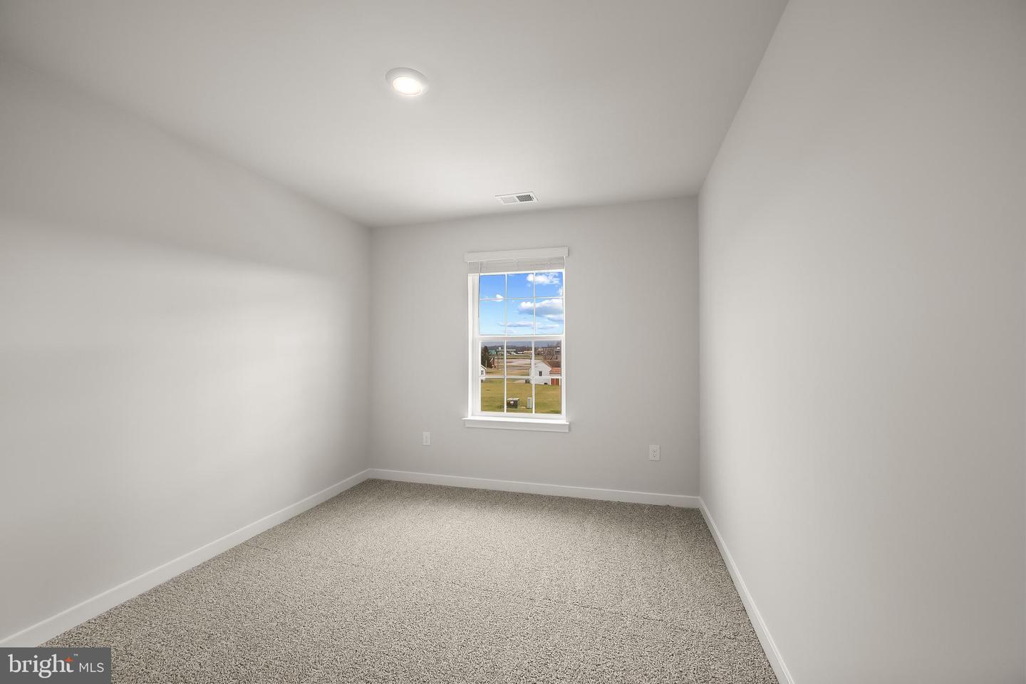 212 Eclipse St Property Photo 23
