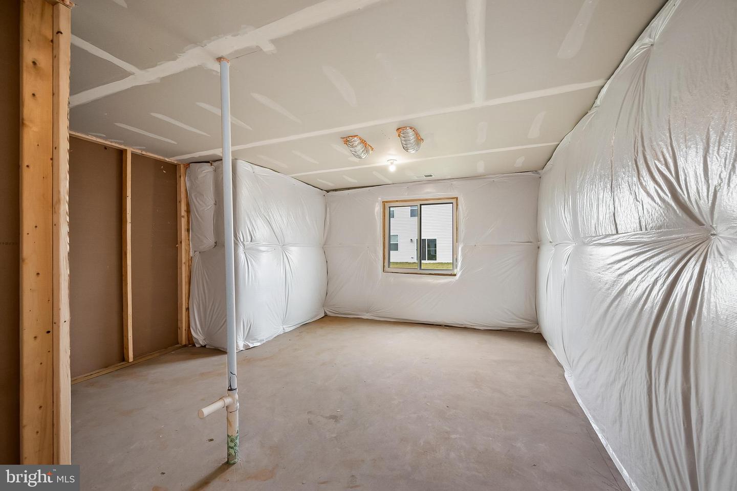 212 Eclipse St Property Photo 34