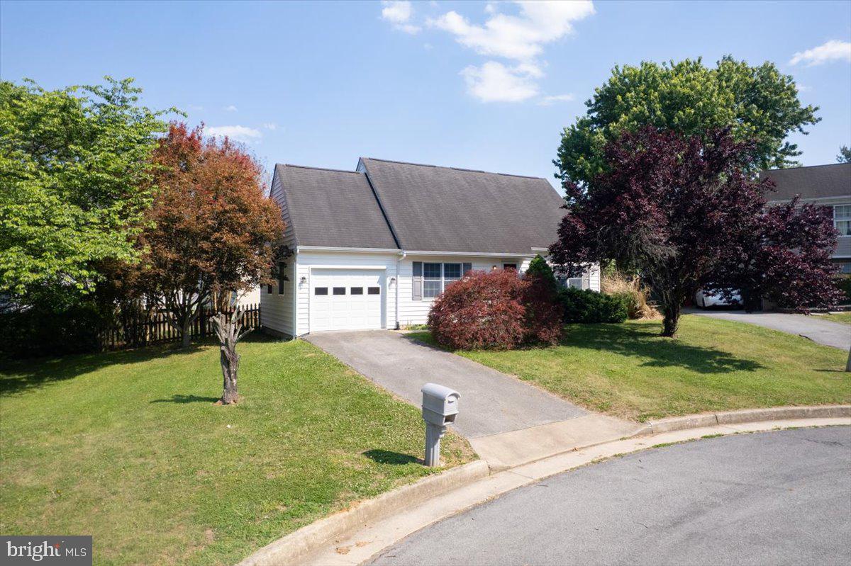 35 Oatfield Ct Property Photo 1
