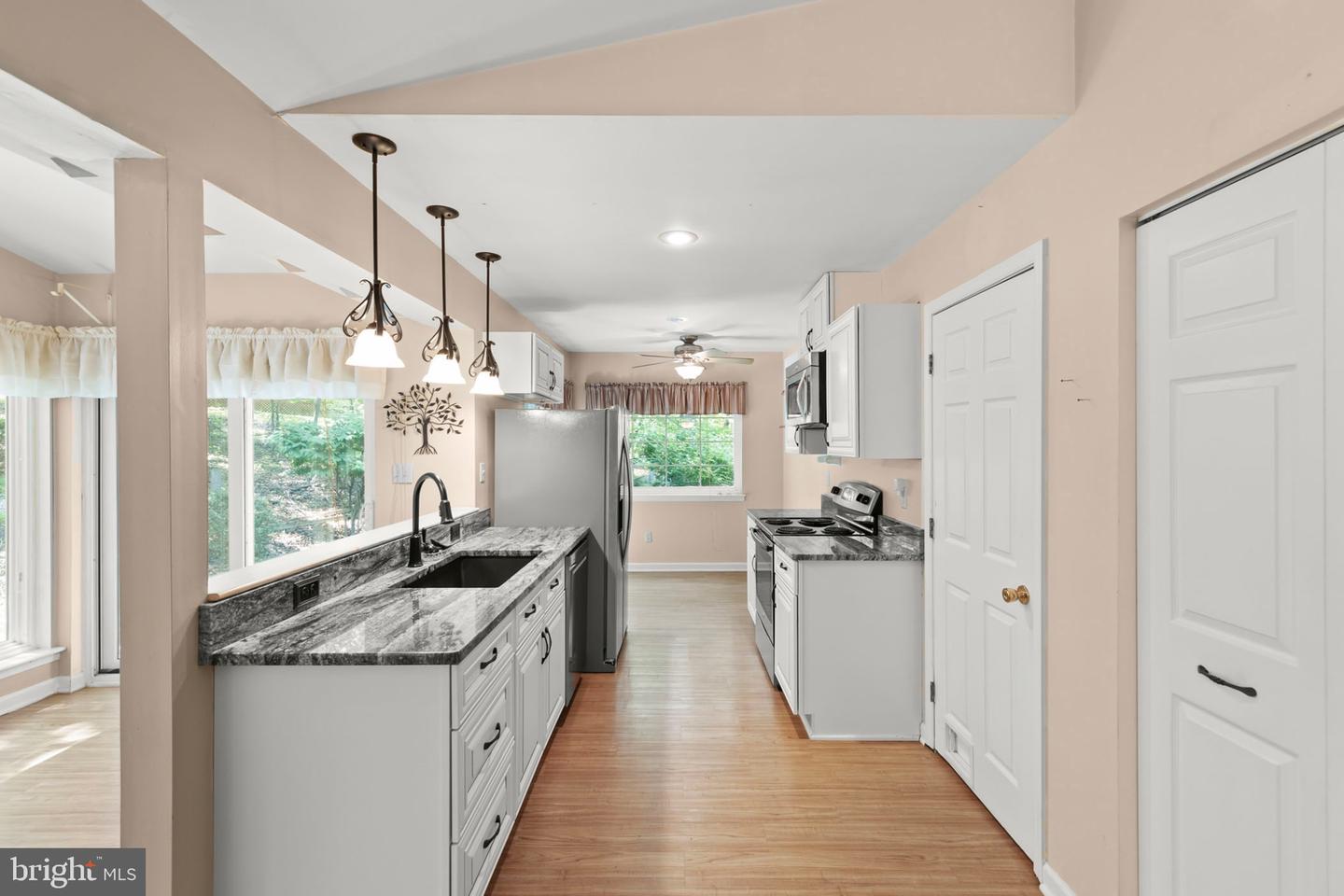 296 Sour Mash Rd Property Photo 8