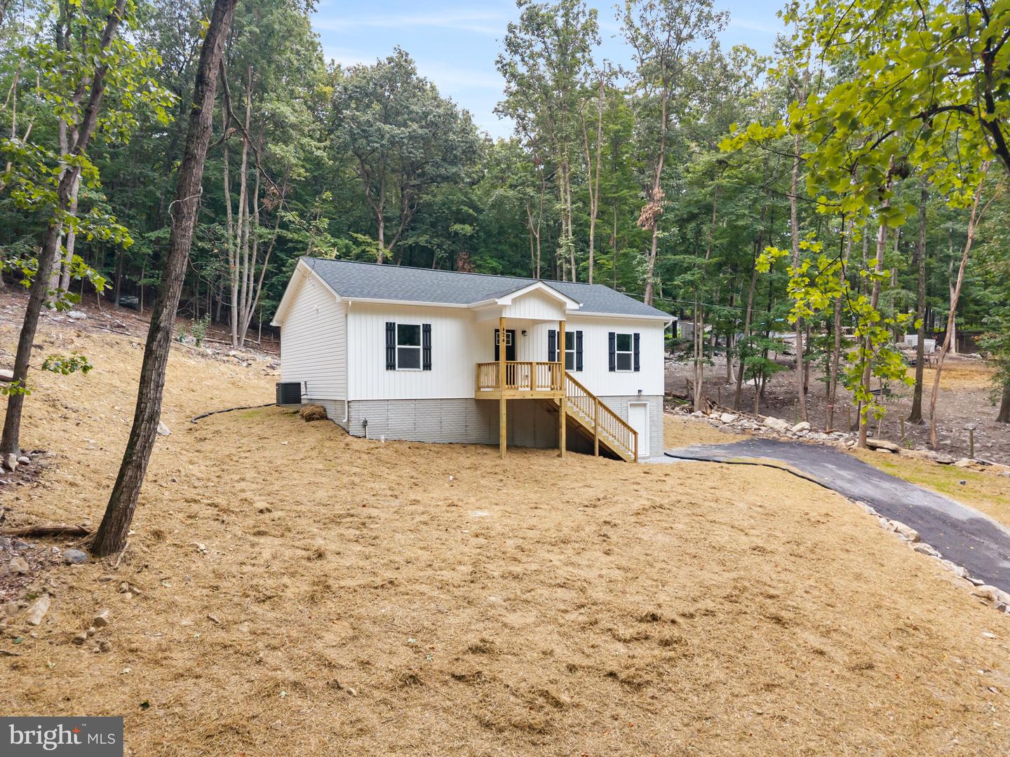 424 Stone Ridge Rd Property Photo 1