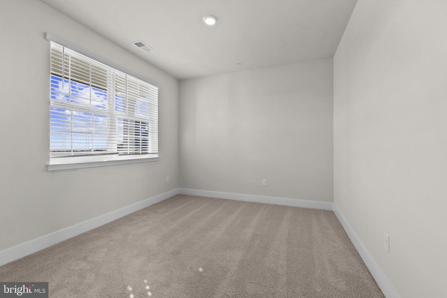224 Eclipse St Property Photo 2