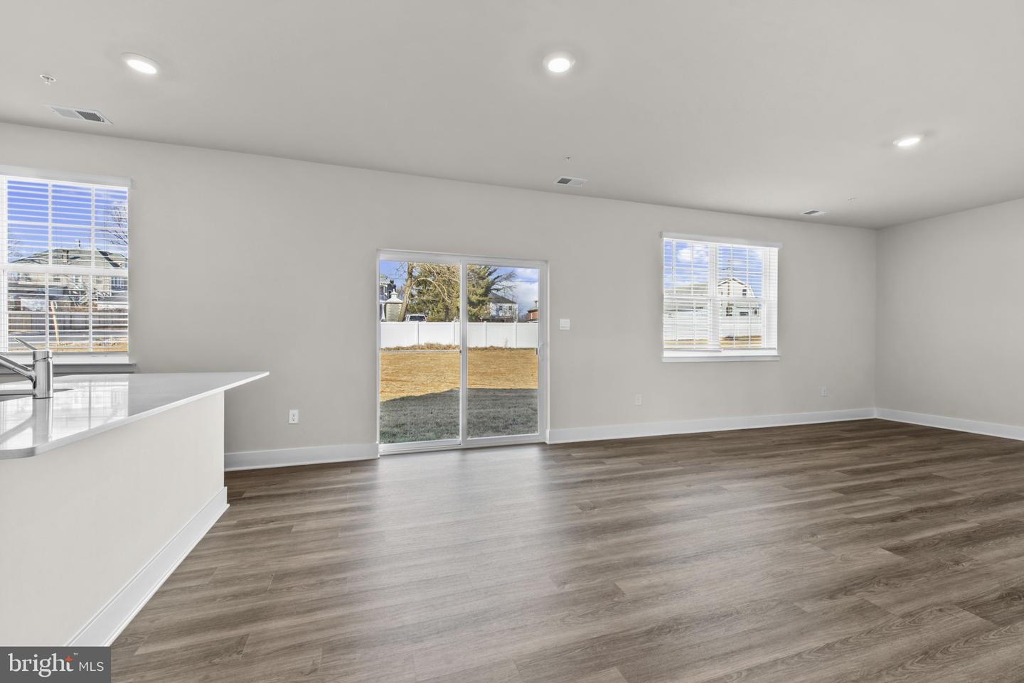 224 Eclipse St Property Photo 8