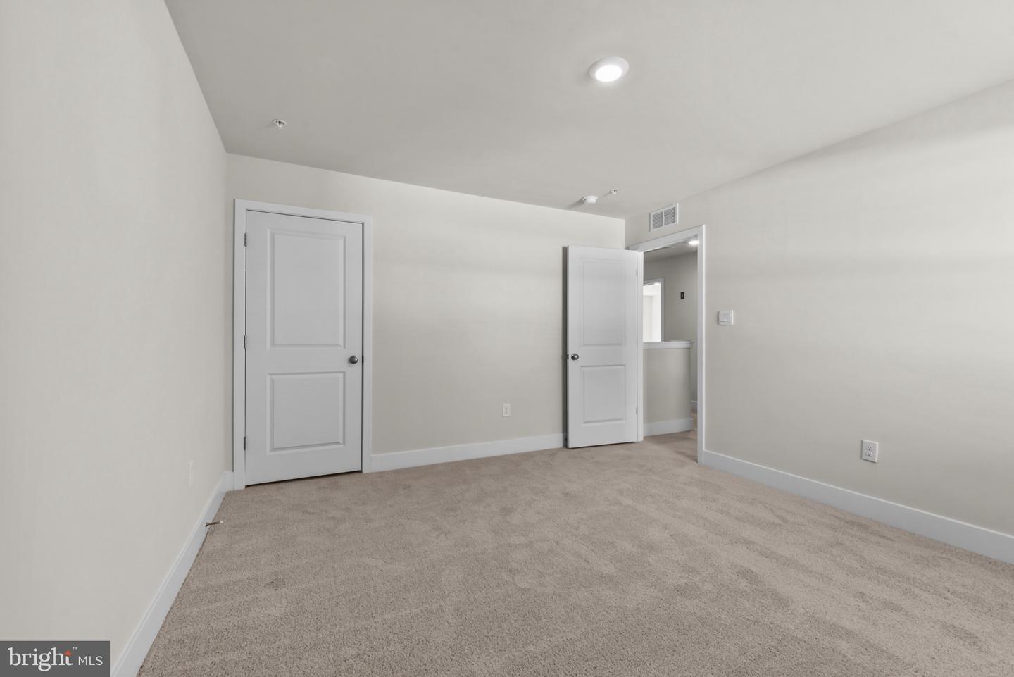224 Eclipse St Property Photo 21