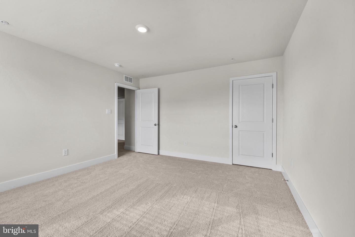 224 Eclipse St Property Photo 25