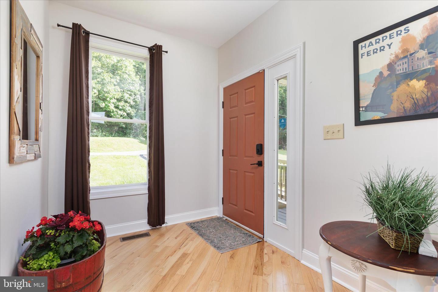 1355 Wilt Rd Property Photo 5