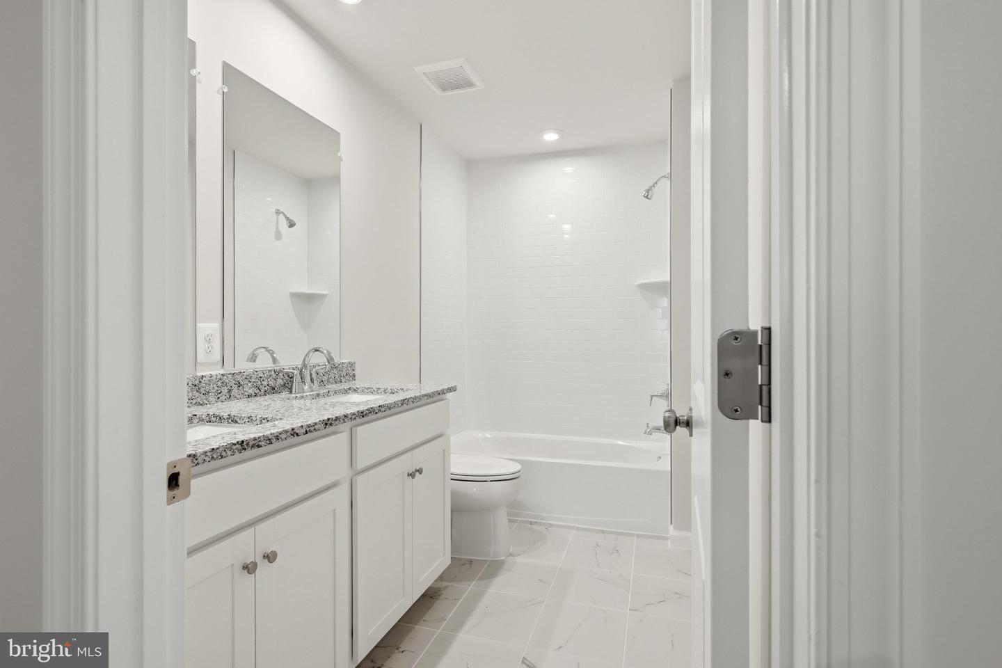 311 Anthem St Property Photo 31