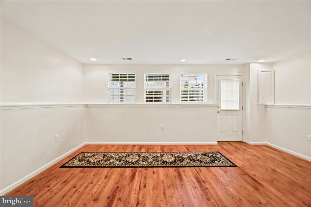 18 Davis St Property Photo 11