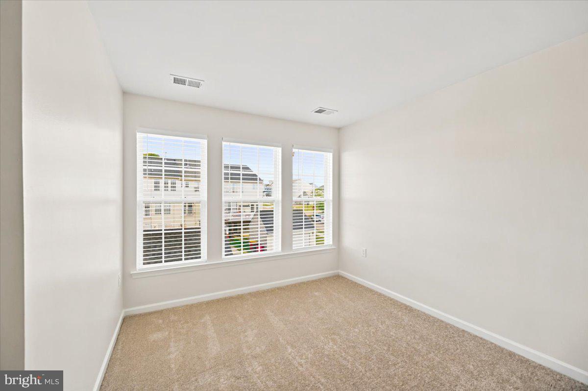 18 Davis St Property Photo 28
