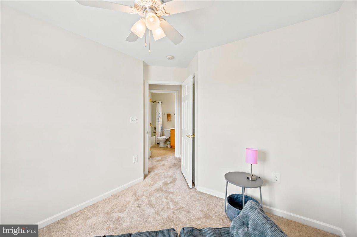 18 Davis St Property Photo 35