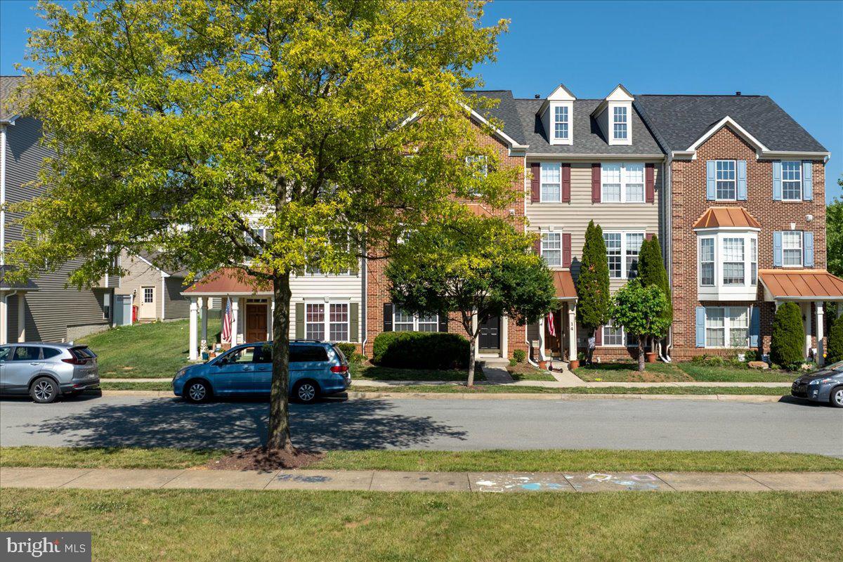 18 Davis St Property Photo 44
