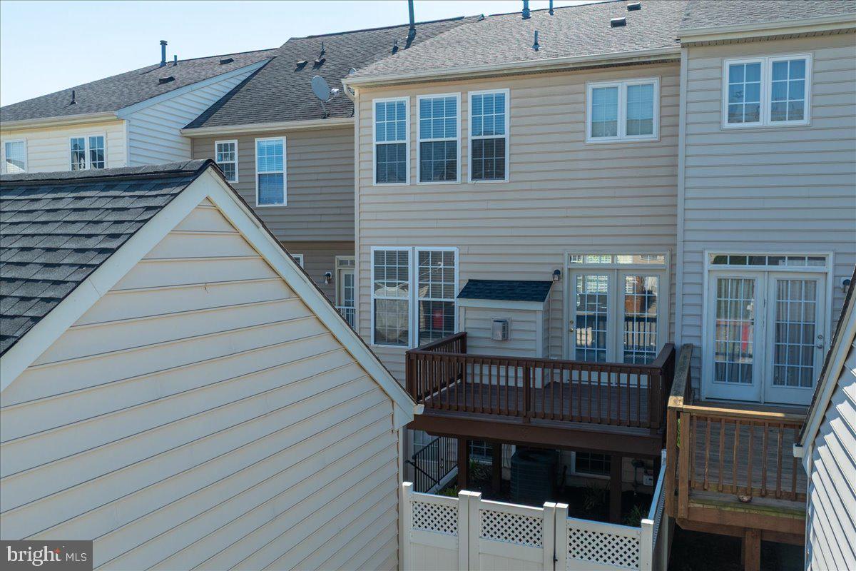 18 Davis St Property Photo 50