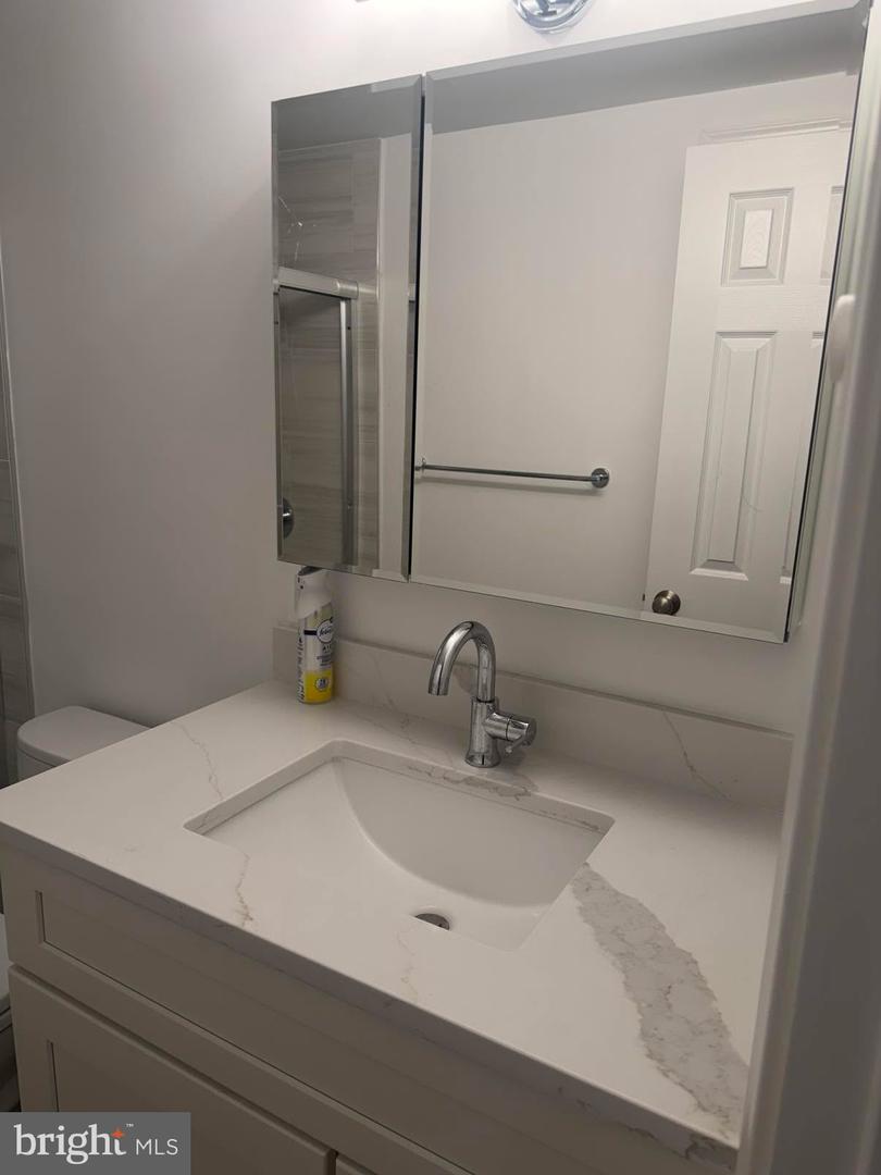 120 W 4th Ave #2 Property Photo 10