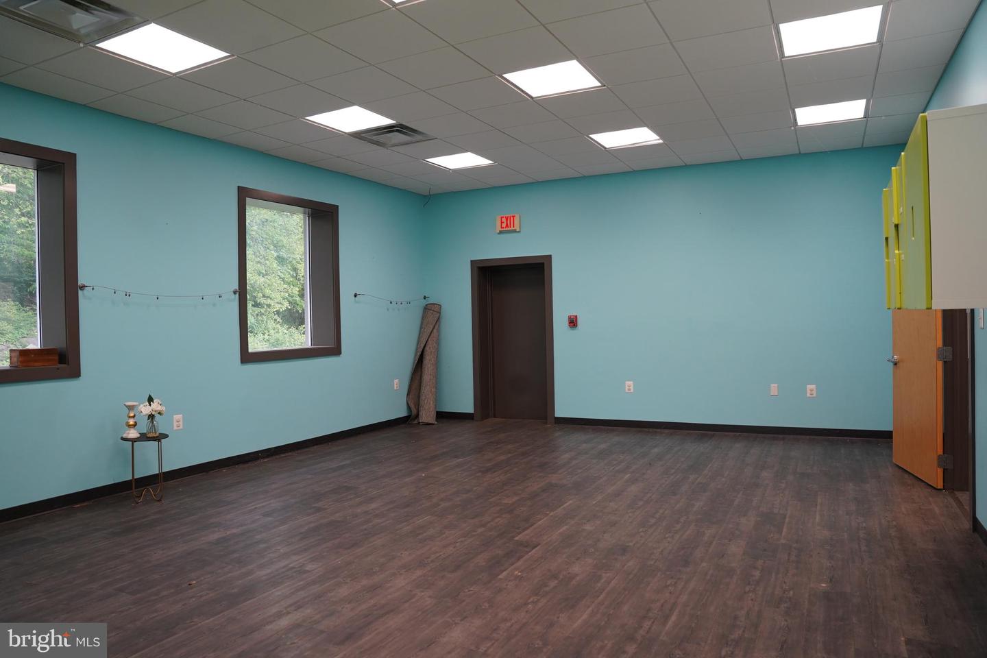 7595 Martinsburg Pike Property Photo 22