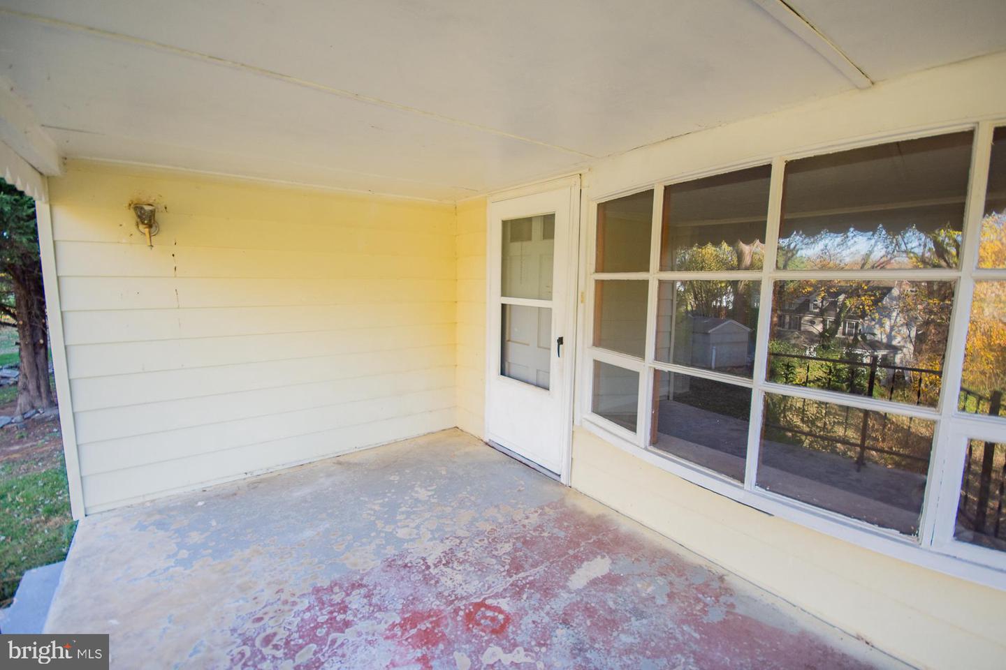 628 Brownville Ln Property Photo 34