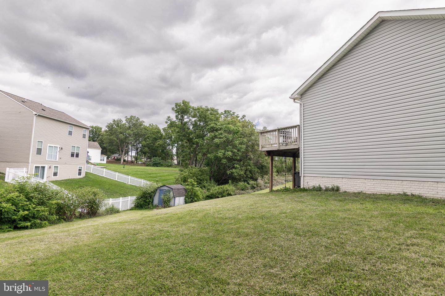 98 Rex Dr Property Photo 34