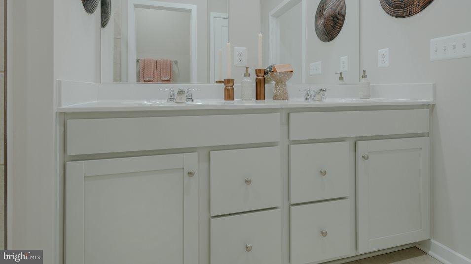 35 Whispering Brook Ln #hs 495 Property Photo 14