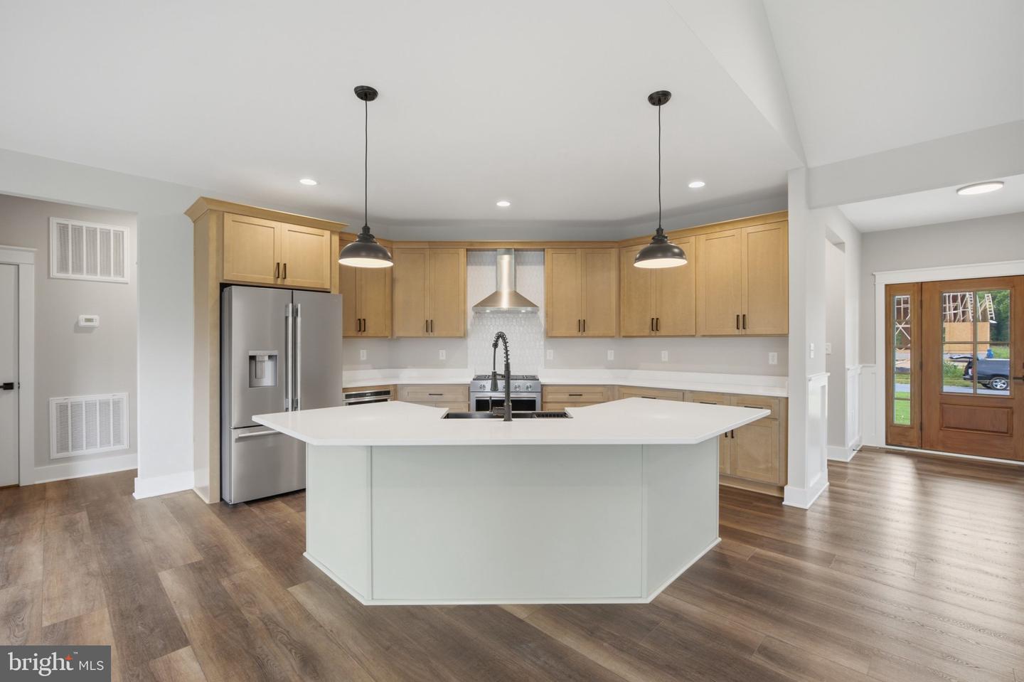 Jingle Bells Ct #lot 1 Property Photo 9