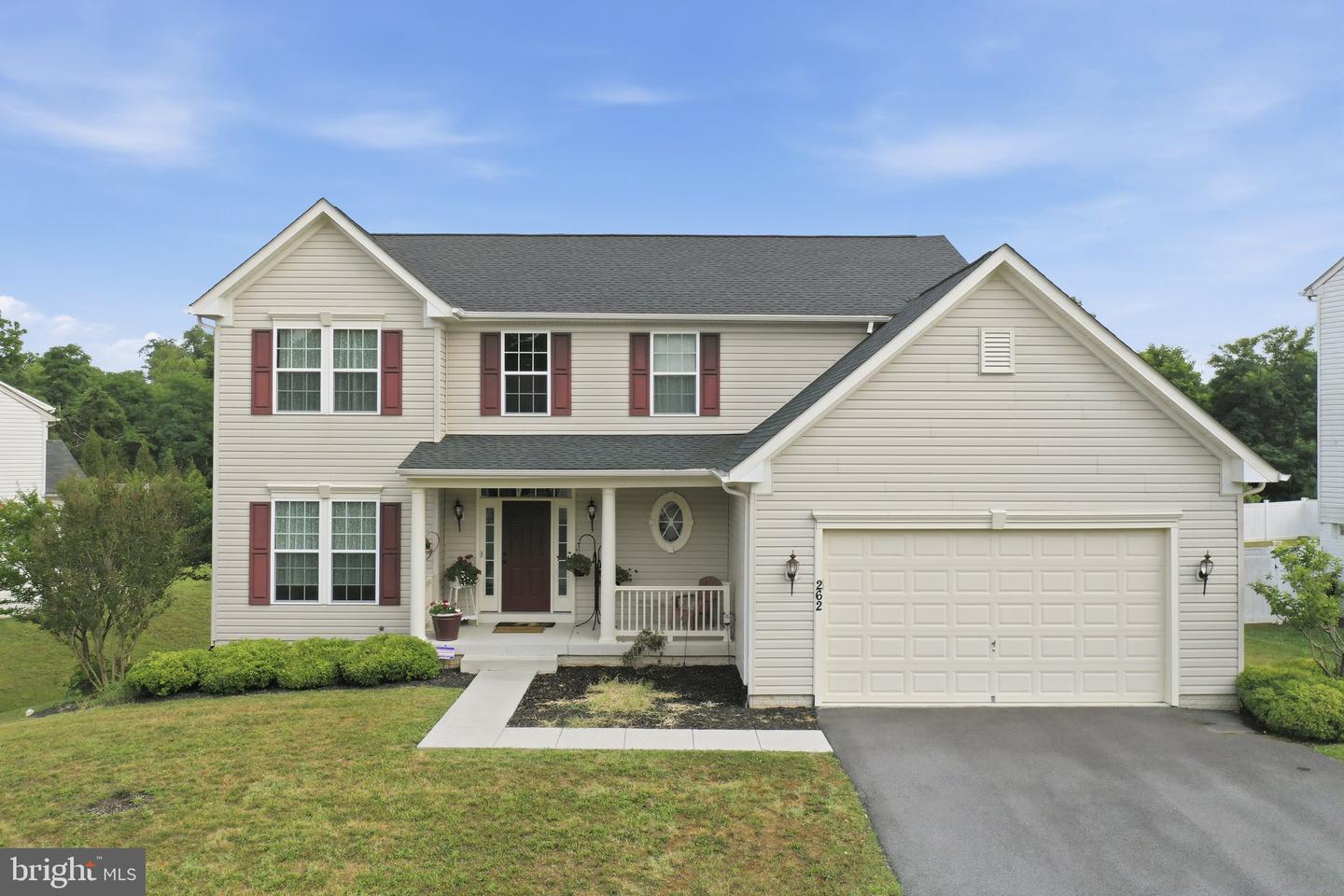 262 Canal Way Property Photo 1