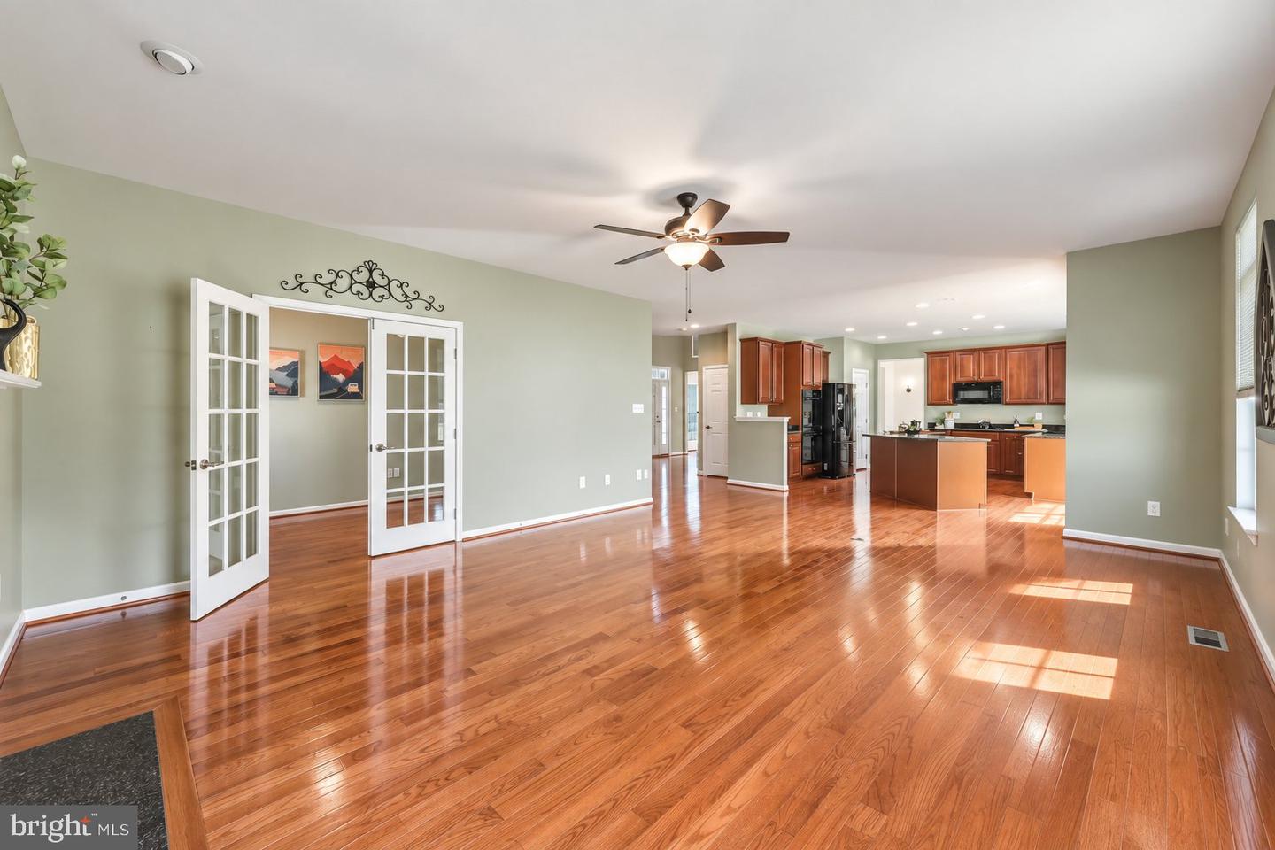 262 Canal Way Property Photo 4