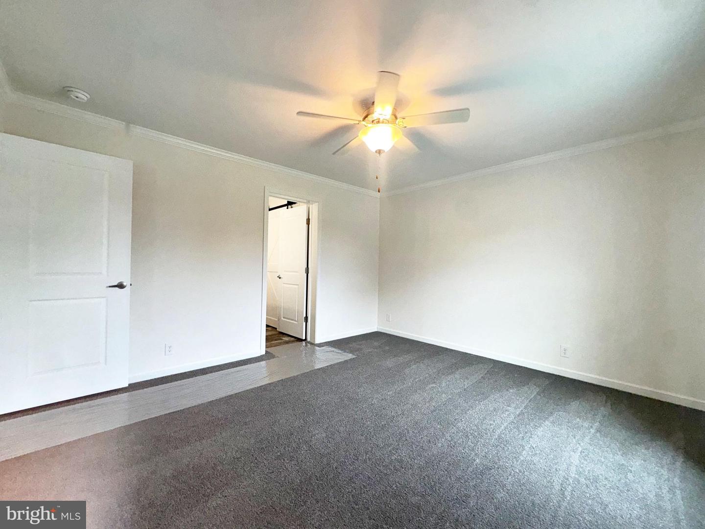 35 Fox Chase Ct Property Photo 27