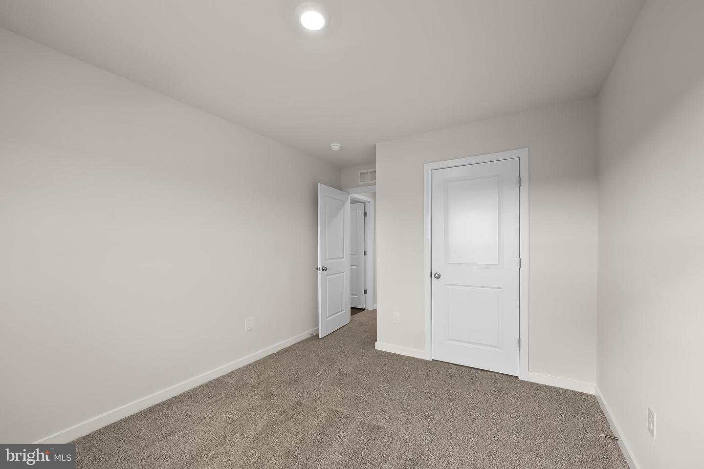 402 Eclipse St Property Photo 26