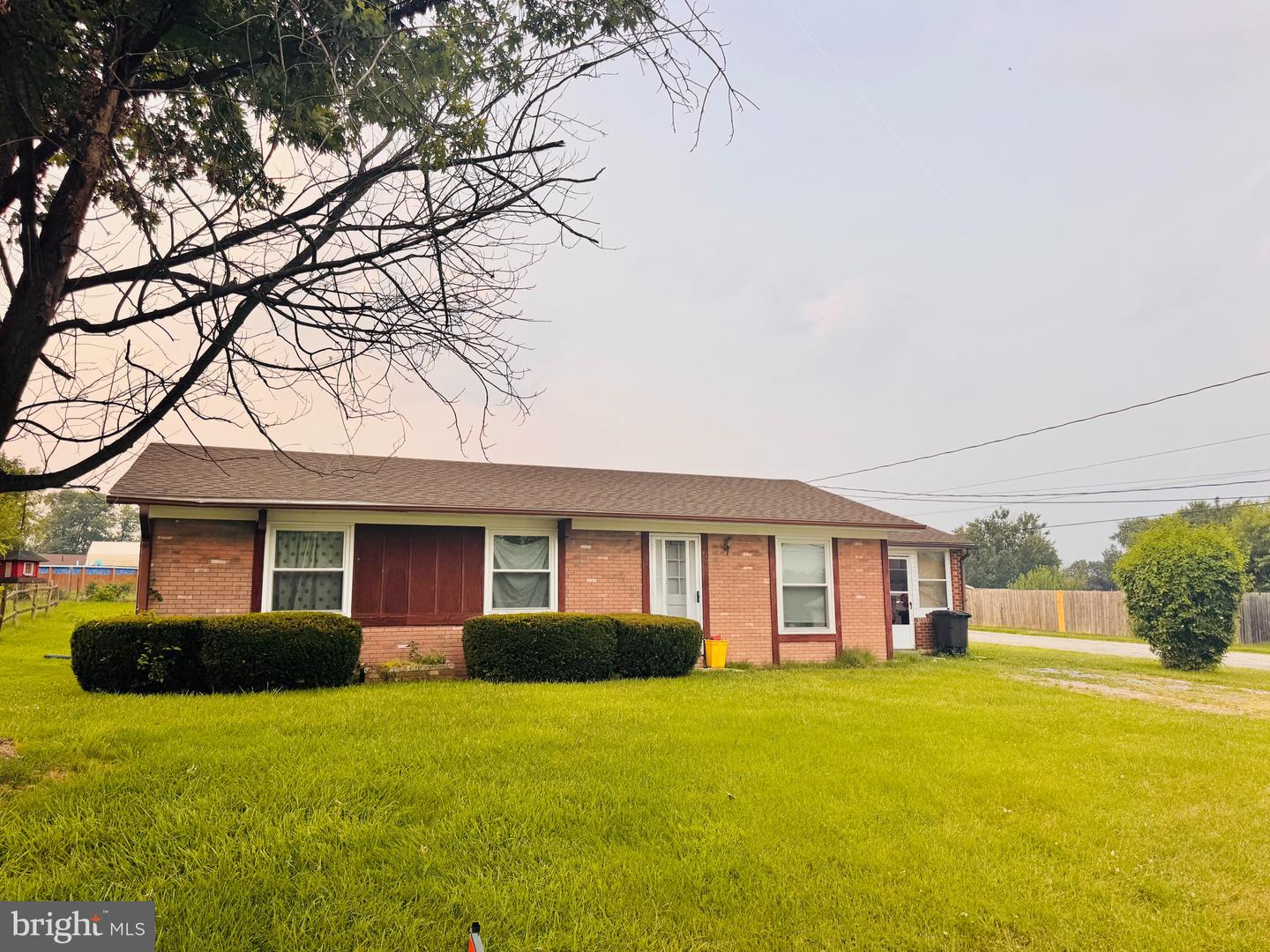 41 PEACH TREE DR Property Photo 1